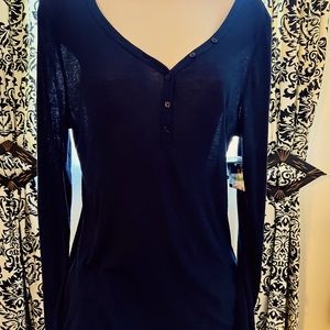 NWT LOW CUT TOP